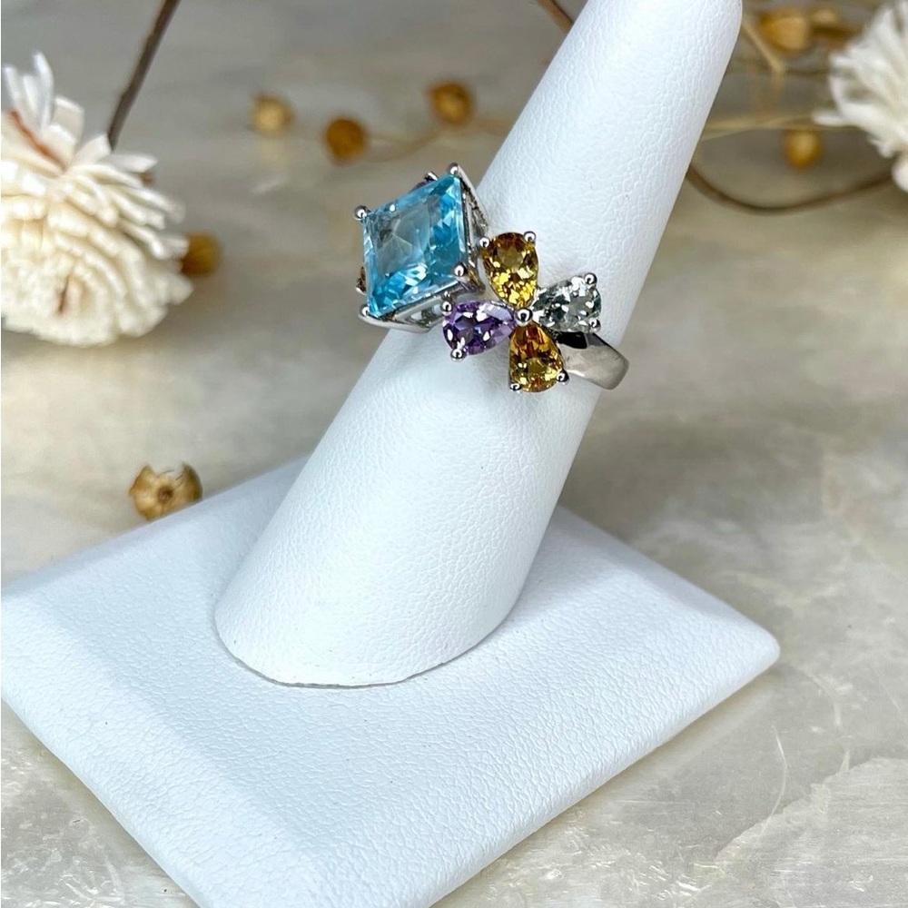 Beautiful Authentic Gemstones Ring - image 3